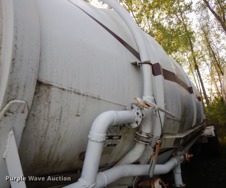 image for item JQ9289 1979 Transportation Equipment  pneumatic dry bulk trailer