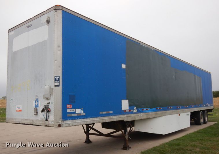image for item JQ9348 2004 Manac 94253001  dry van trailer