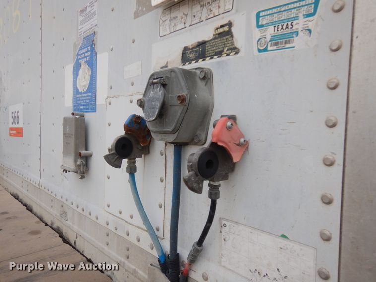 image for item JQ9348 2004 Manac 94253001  dry van trailer