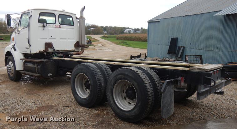 image for item JQ9350 1999 Sterling AT9513  truck cab and chassis