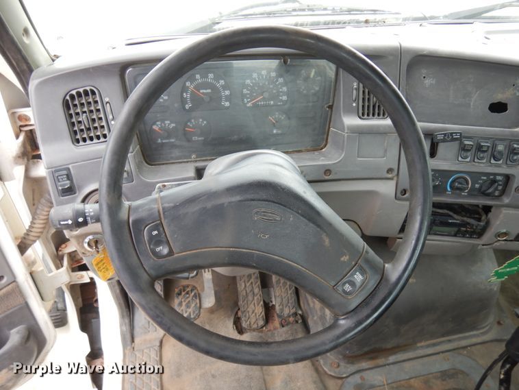 image for item JQ9350 1999 Sterling AT9513  truck cab and chassis