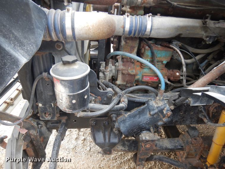 image for item JQ9350 1999 Sterling AT9513  truck cab and chassis