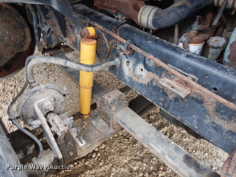 image for item JQ9350 1999 Sterling AT9513  truck cab and chassis