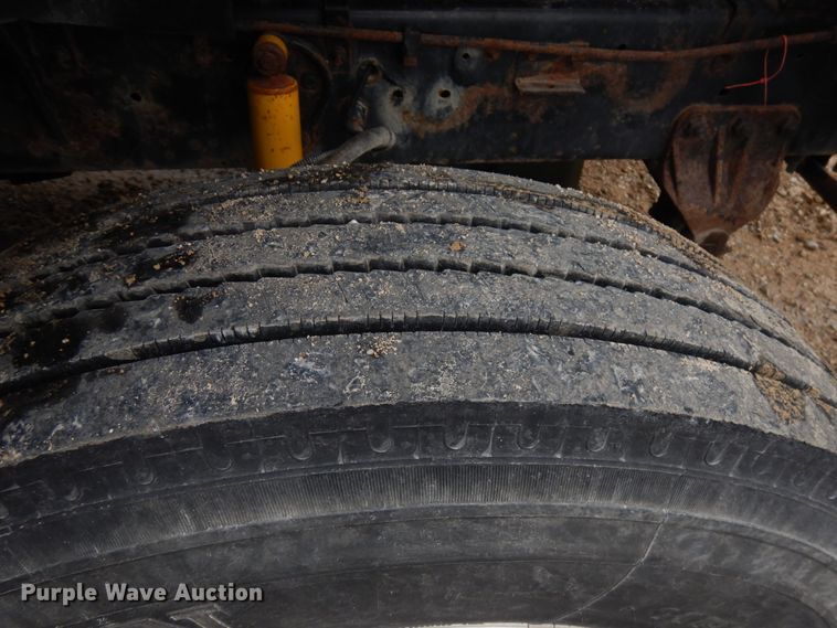 image for item JQ9350 1999 Sterling AT9513  truck cab and chassis