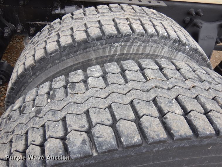 image for item JQ9350 1999 Sterling AT9513  truck cab and chassis