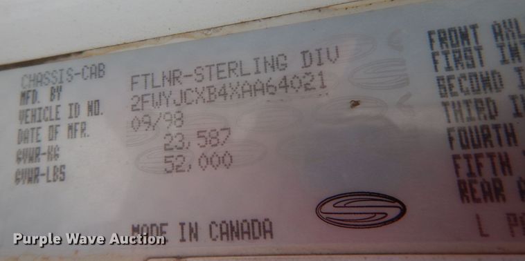 image for item JQ9350 1999 Sterling AT9513  truck cab and chassis