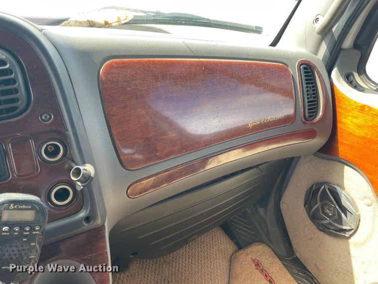 image for item JQ9405 2005 Freightliner M2 106  Crew Cab flatbed truck