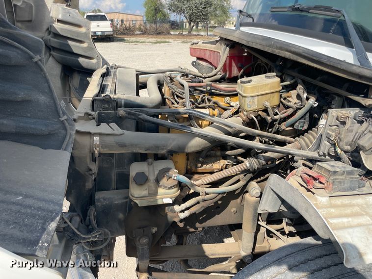 image for item JQ9405 2005 Freightliner M2 106  Crew Cab flatbed truck