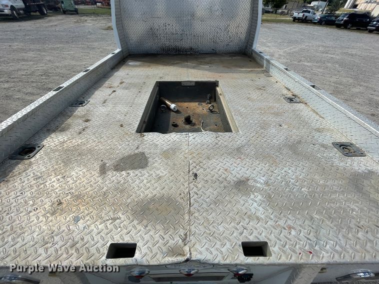 image for item JQ9405 2005 Freightliner M2 106  Crew Cab flatbed truck