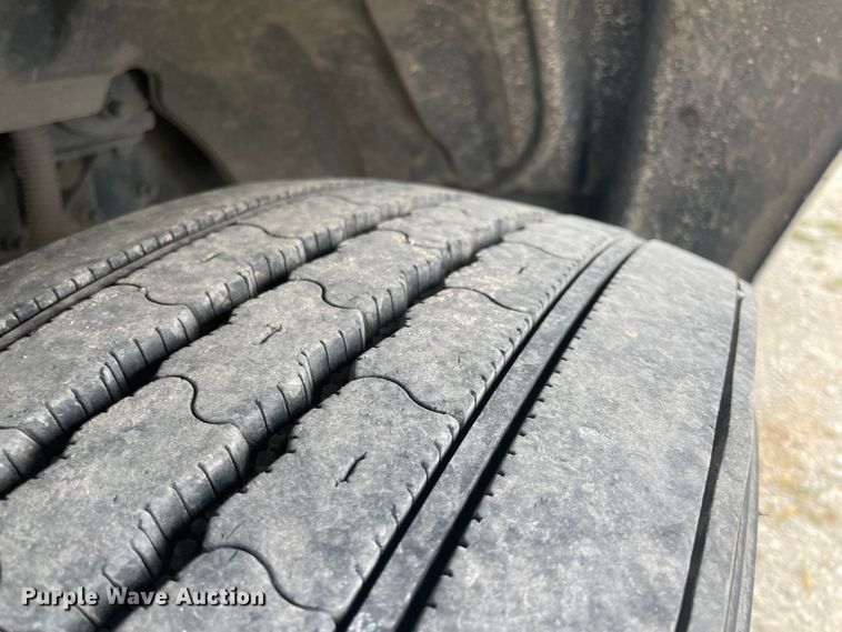 image for item JQ9405 2005 Freightliner M2 106  Crew Cab flatbed truck