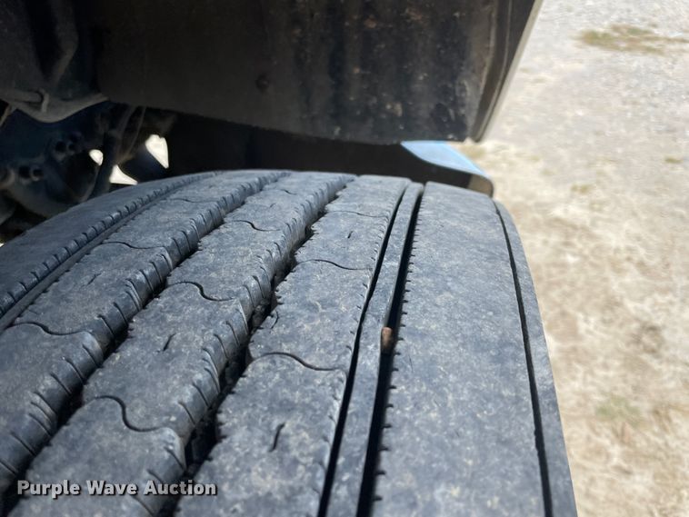 image for item JQ9405 2005 Freightliner M2 106  Crew Cab flatbed truck