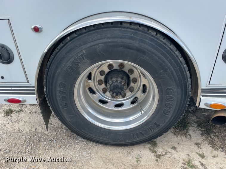 image for item JQ9405 2005 Freightliner M2 106  Crew Cab flatbed truck