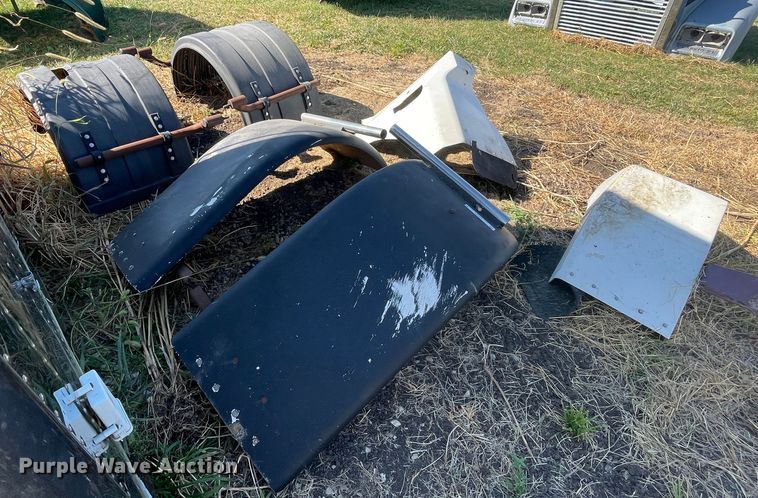 image for item JQ9457 Truck parts