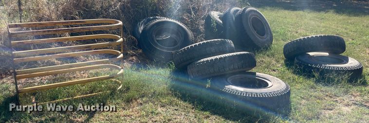 image for item JQ9464 (10) 10.00-20 tires