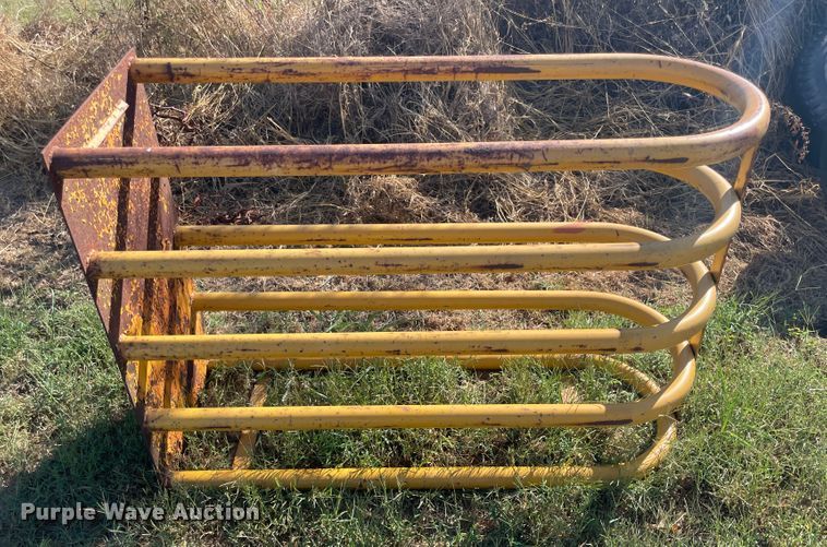 image for item JQ9464 (10) 10.00-20 tires