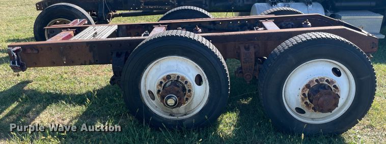 image for item JQ9469 Peterbilt  truck rear frame