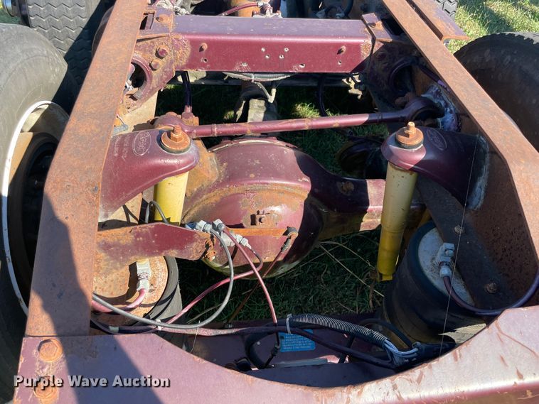 image for item JQ9469 Peterbilt  truck rear frame