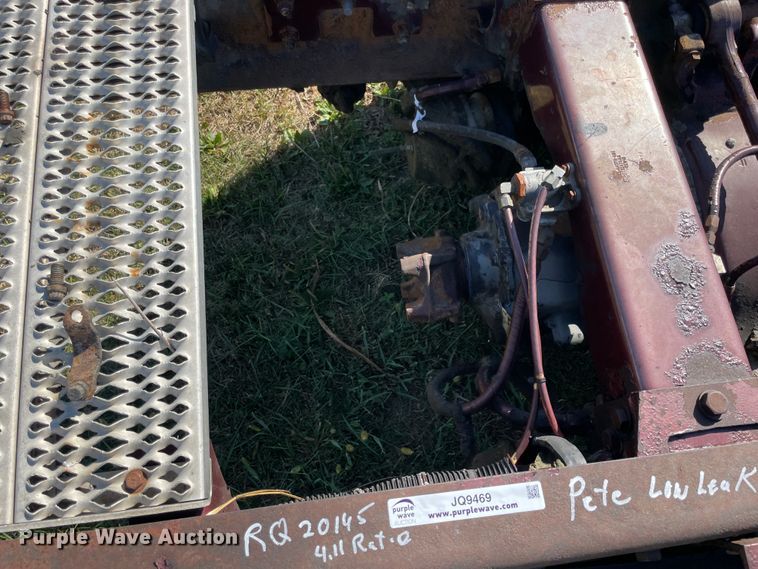 image for item JQ9469 Peterbilt  truck rear frame