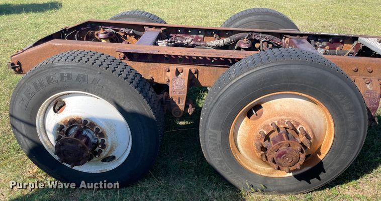 image for item JQ9469 Peterbilt  truck rear frame