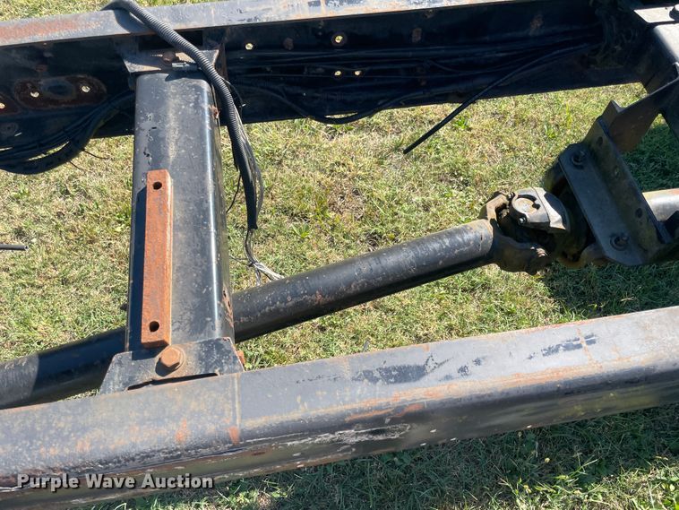 image for item JQ9470 1995 Peterbilt 379  truck cab and chassis