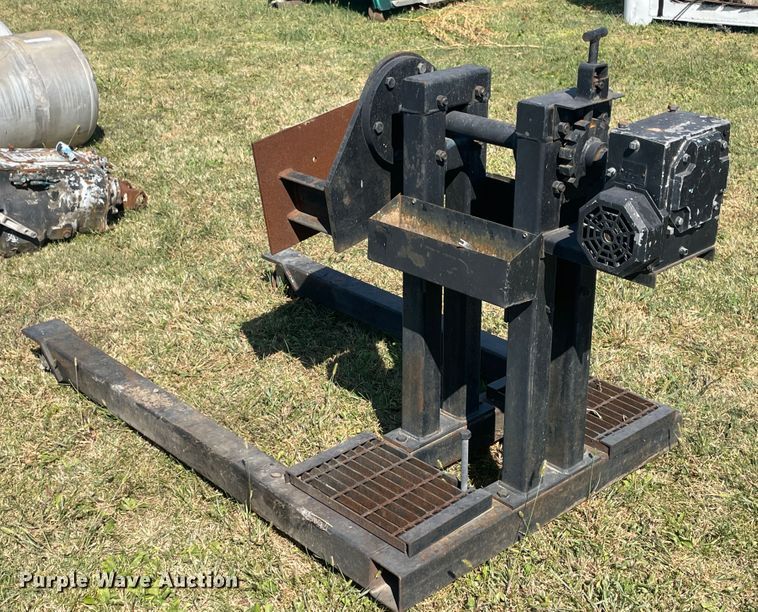 image for item JQ9471 Dresser 350A  engine stand