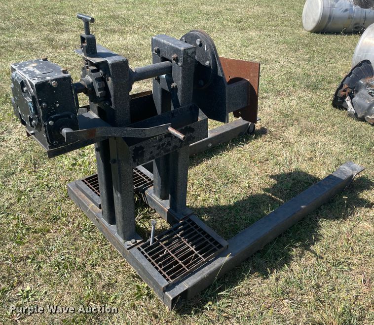 image for item JQ9471 Dresser 350A  engine stand