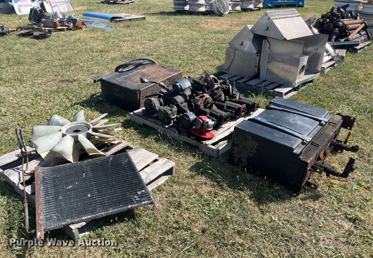 image for item JQ9484 Truck parts