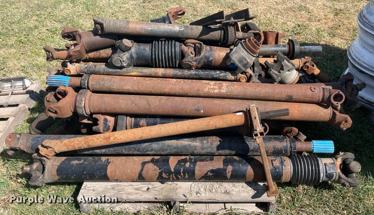 image for item JQ9494 Approximately 20 driveshafts