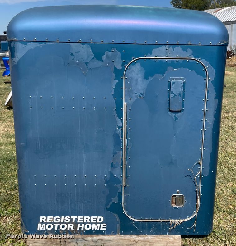 image for item JQ9496 Unibuilt sleeper cab