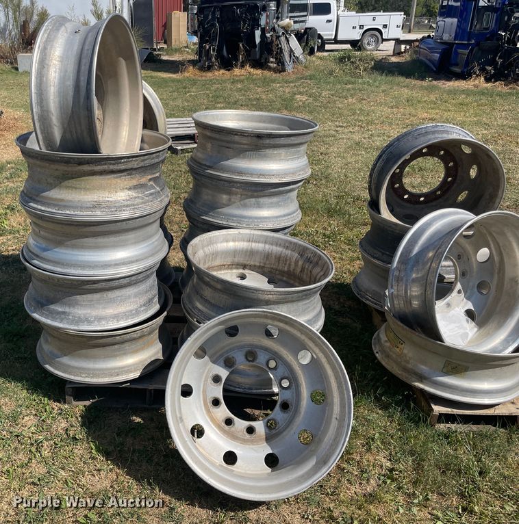 image for item JQ9497 (16) 24.5" wheels