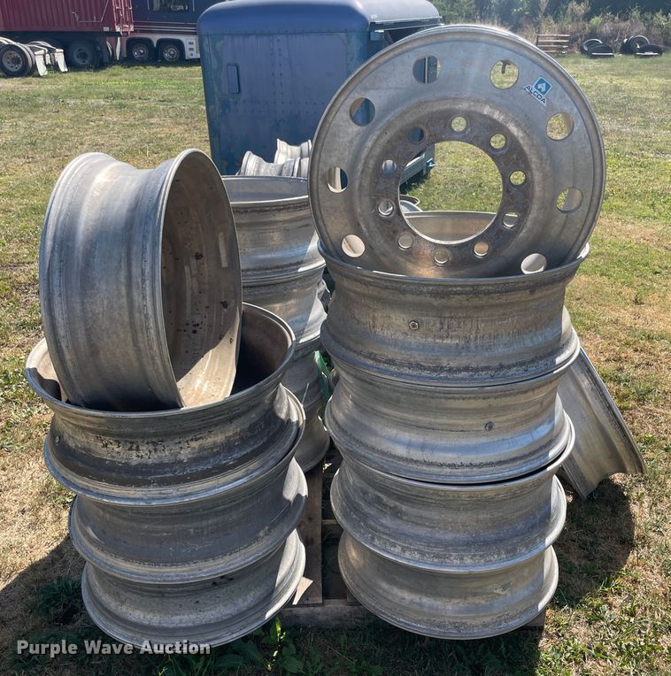 image for item JQ9497 (16) 24.5" wheels