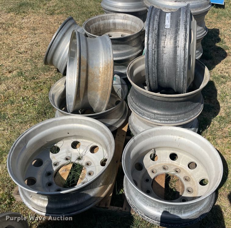 image for item JQ9498 (7) 24.5" wheels