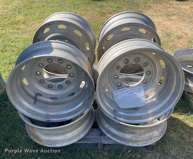 image for item JQ9499 (8) 24.5" wheels