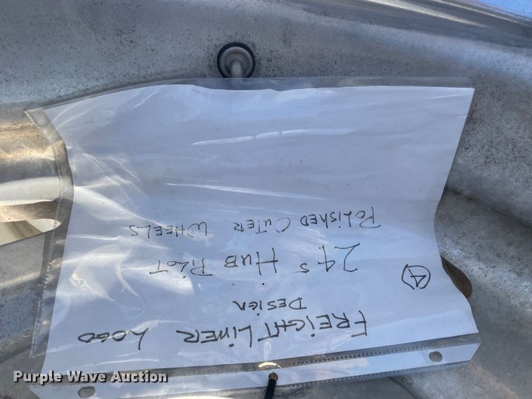 image for item JQ9499 (8) 24.5" wheels