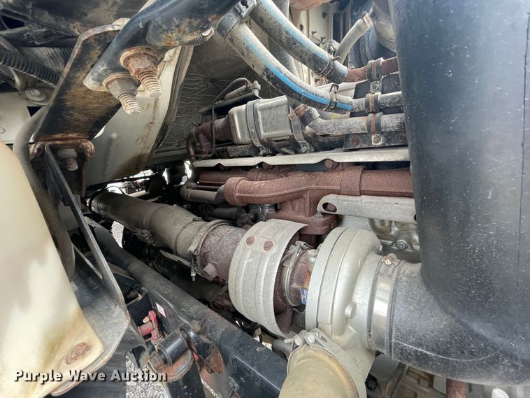 image for item JQ9509 2007 Sterling AT9500  semi truck