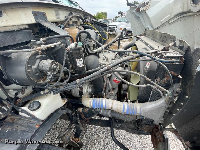 image for item JQ9509 2007 Sterling AT9500  semi truck