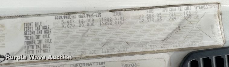 image for item JQ9509 2007 Sterling AT9500  semi truck