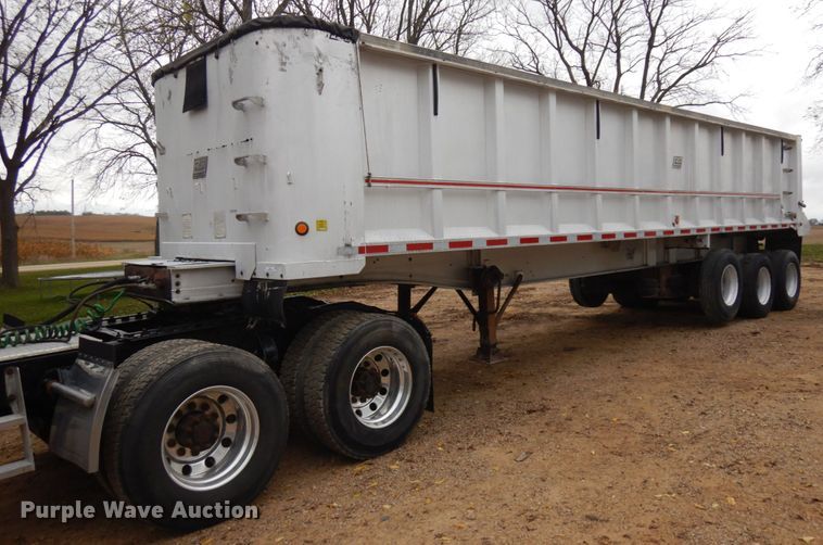 image for item JS9534 1994 East  end dump trailer