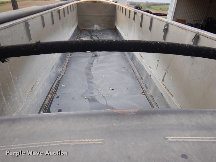 image for item JS9534 1994 East  end dump trailer