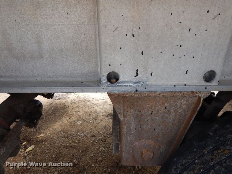 image for item JS9534 1994 East  end dump trailer