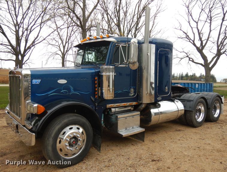 image for item JS9537 1997 Peterbilt 379  semi truck