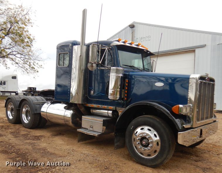 image for item JS9537 1997 Peterbilt 379  semi truck