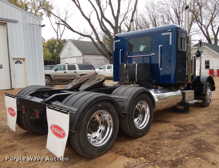 image for item JS9537 1997 Peterbilt 379  semi truck