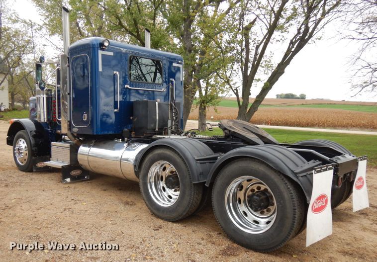 image for item JS9537 1997 Peterbilt 379  semi truck