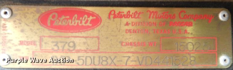 image for item JS9537 1997 Peterbilt 379  semi truck