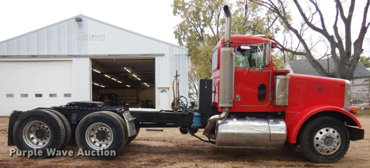 image for item JS9539 1997 Peterbilt 378  semi truck