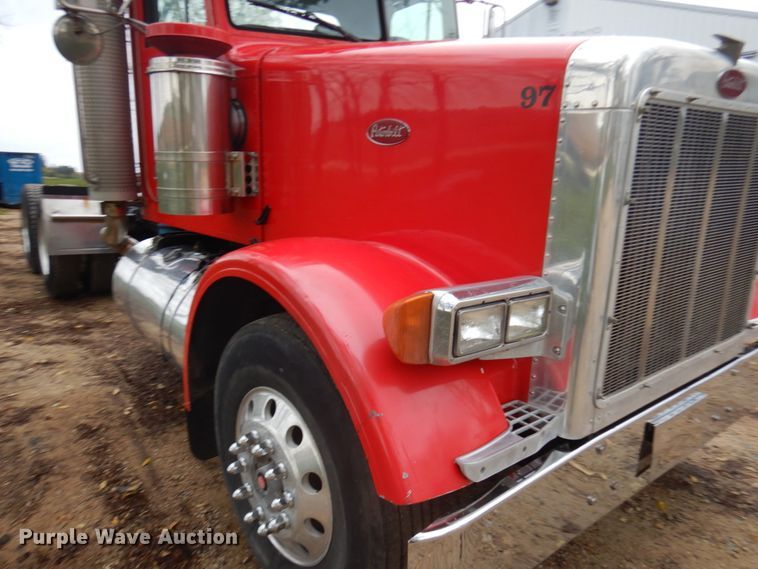 image for item JS9539 1997 Peterbilt 378  semi truck
