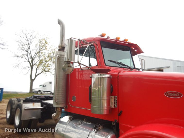 image for item JS9539 1997 Peterbilt 378  semi truck