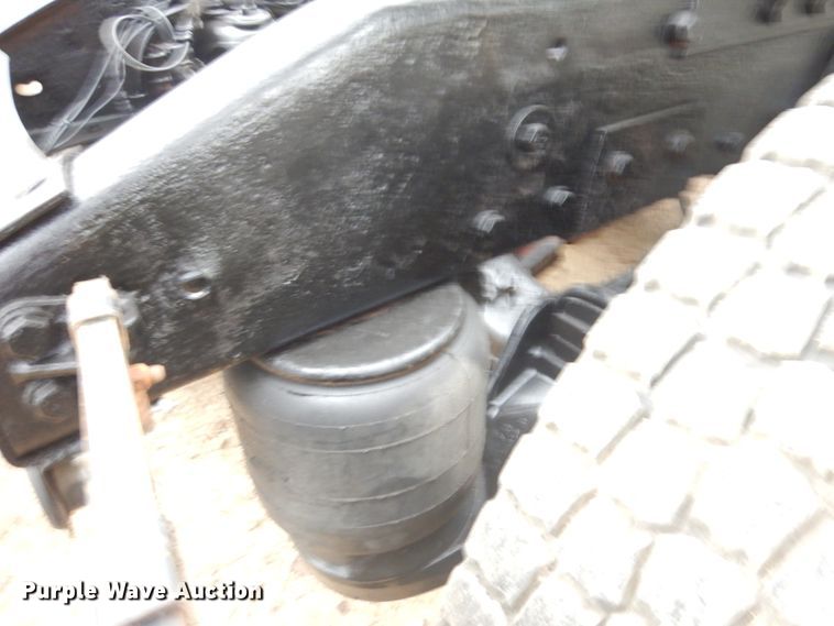 image for item JS9539 1997 Peterbilt 378  semi truck