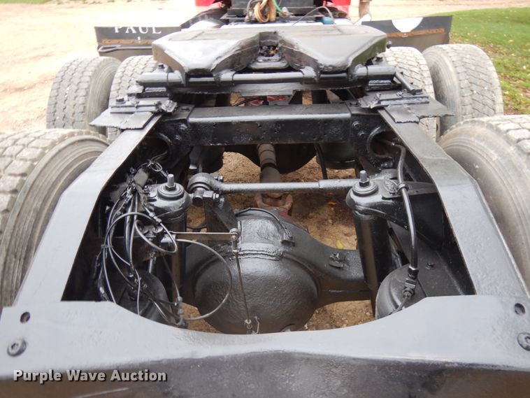 image for item JS9539 1997 Peterbilt 378  semi truck